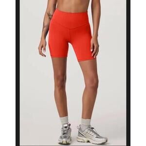 Vuori Women's XXL All The Form Shorts in Bright Poppy